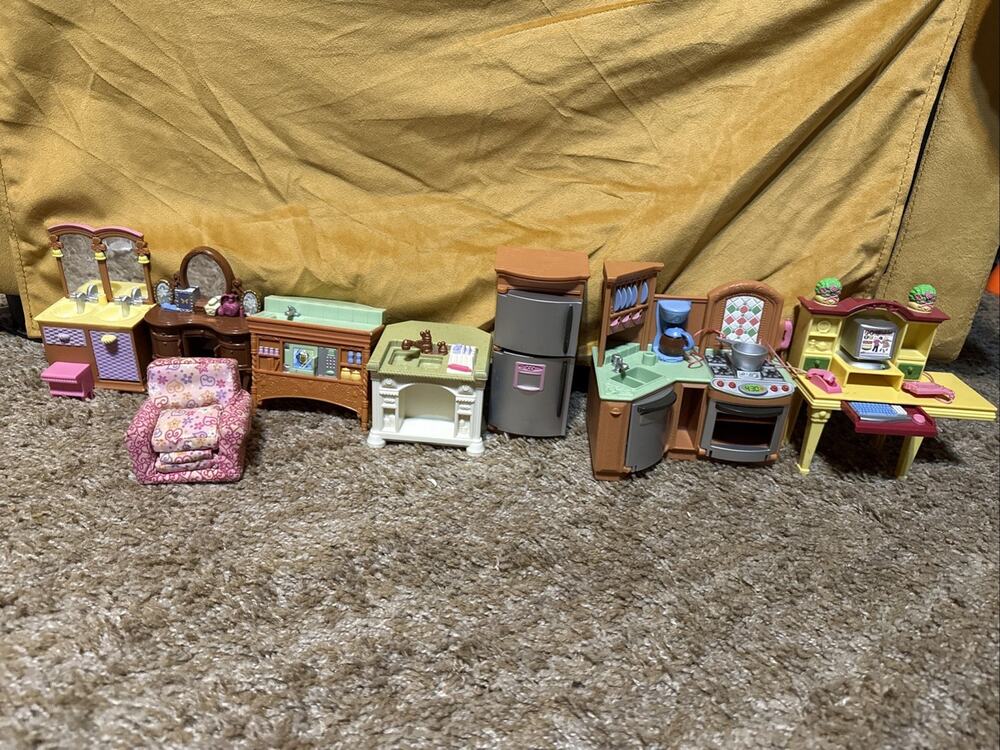Fisher Price Loving Family Large Vintage Dollhouse Furniture Doll Lot EXCELLENT